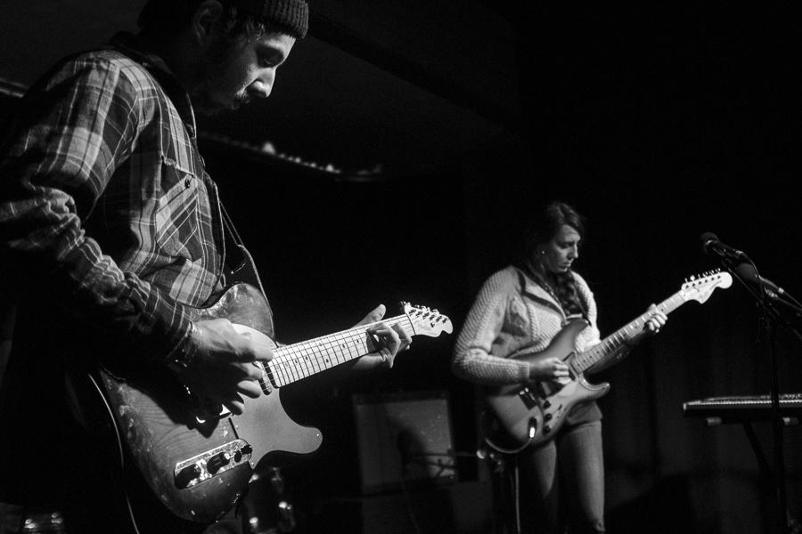Foto’s She Keeps Bees + Love Like Birds, Trix Antwerpen, 7 december 2014