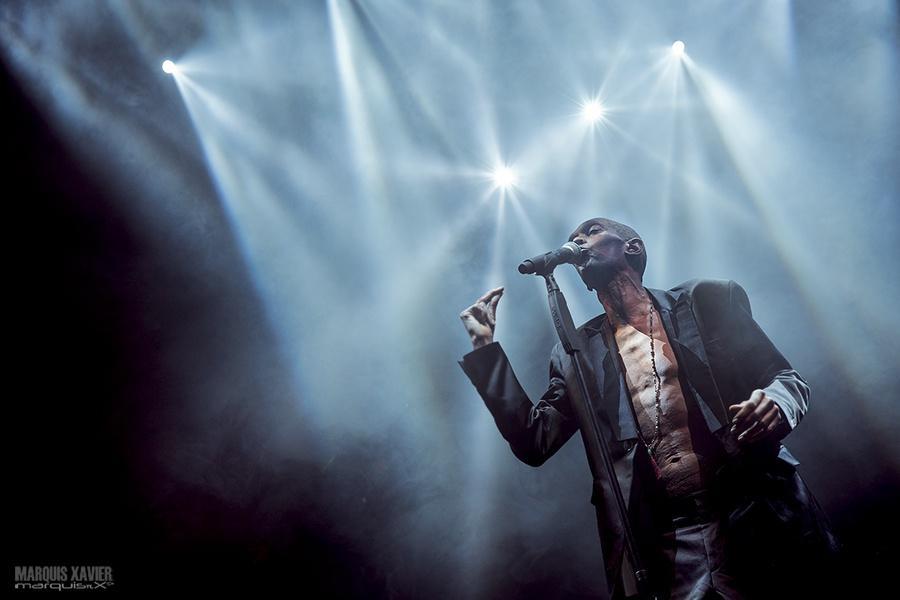Foto’s Faithless & Until The Ribbon Breaks, Paleis 12 Brussel, 12 december 2015