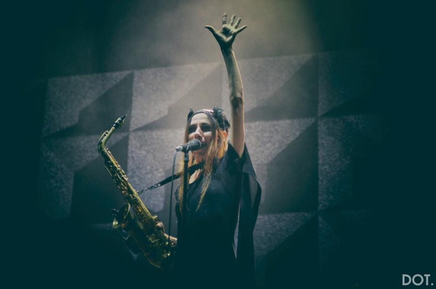Na geweldige festivaltour staat PJ Harvey dit najaar in Vorst