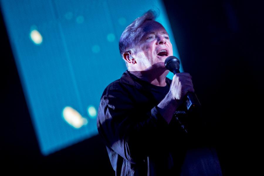 New Order in de AB – typisch best of concert dat niet rap vergeten zal worden