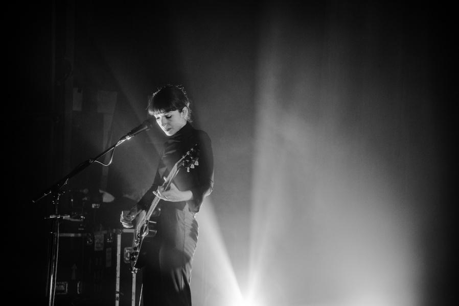 Foto’s van Daughter (+ Dan Croll) in Trix Antwerpen, 19 oktober 2016