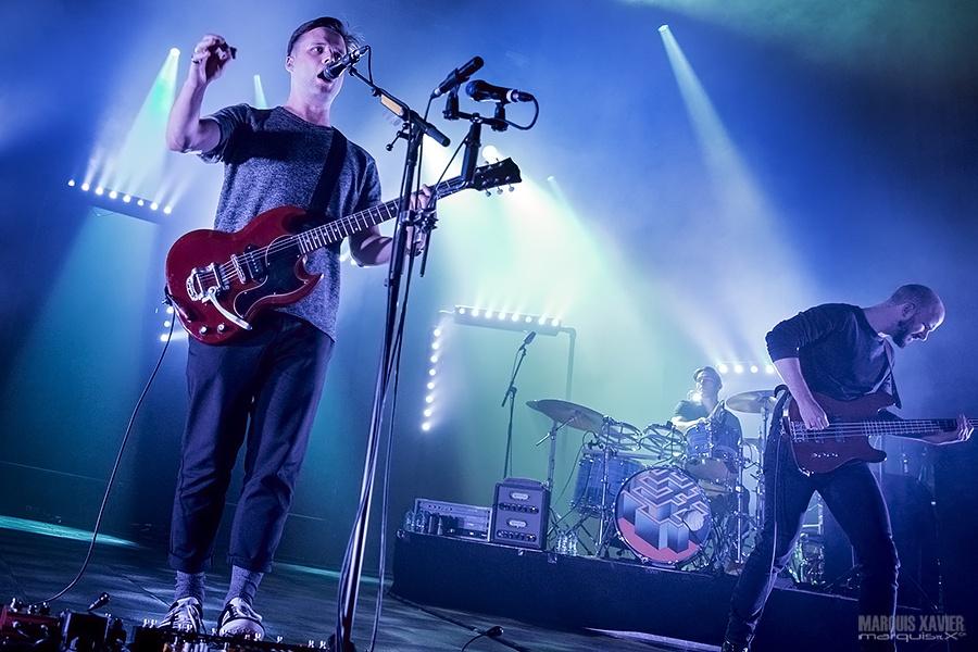 Foto’s White Lies & The Ramona Flowers, Ancienne Belgique Brussel, 18 oktober 2016
