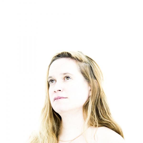 Chantal Acda kondigt derde album ‘Bounce back’ aan en gaat op tour, luister ‘Fight back’