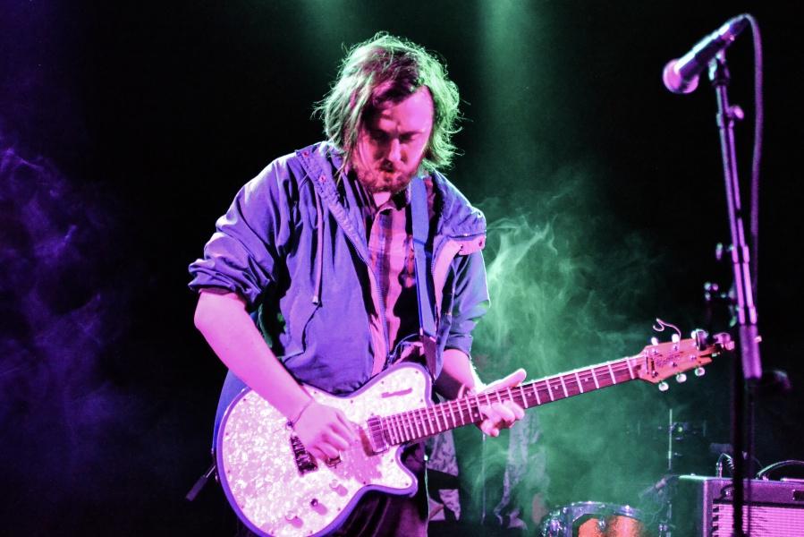 Elvis Depressedly heeft nood aan een dutje in Kavka