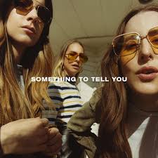 HAIM vertelt je al haar liefdesgehaimen op ‘Something to tell you’
