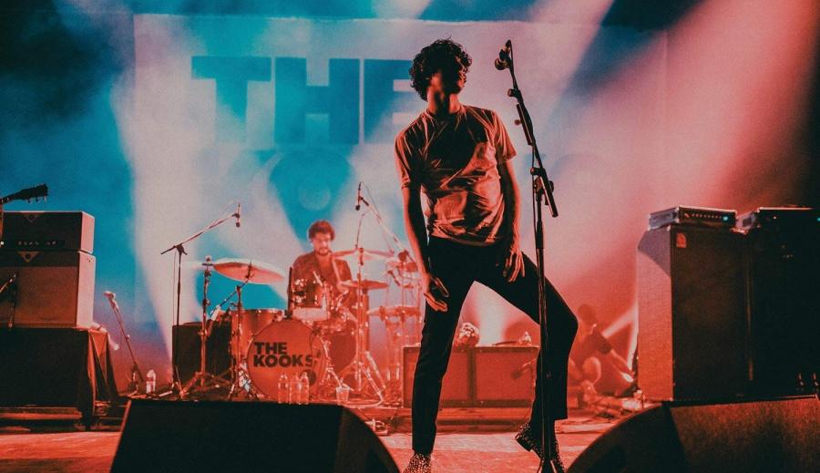 The Kooks starten hun Europese tournee donderdag in Antwerpen: “Jullie land is als een salade: lekker gevarieerd”