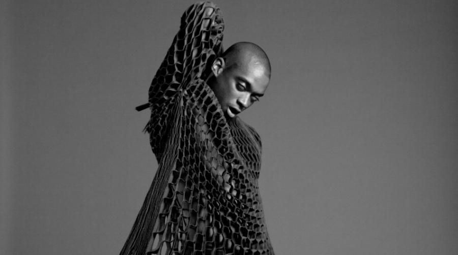 Debuutalbum van Lotic in juli, luister eerste single ‘Hunted’