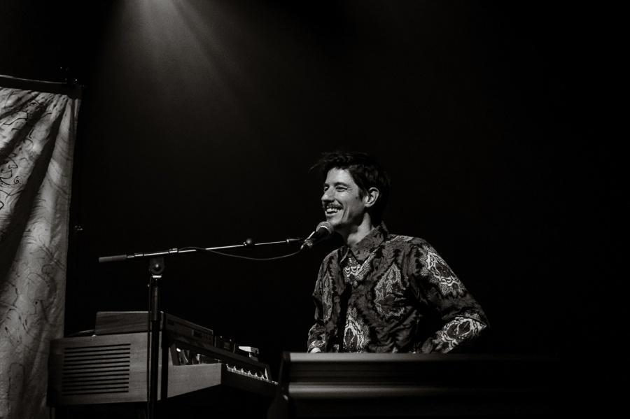 Dijf Sanders over zijn nieuwe maxi-ep ‘Lichen’: “Ik ging op reis in mijn eigen harddrive”