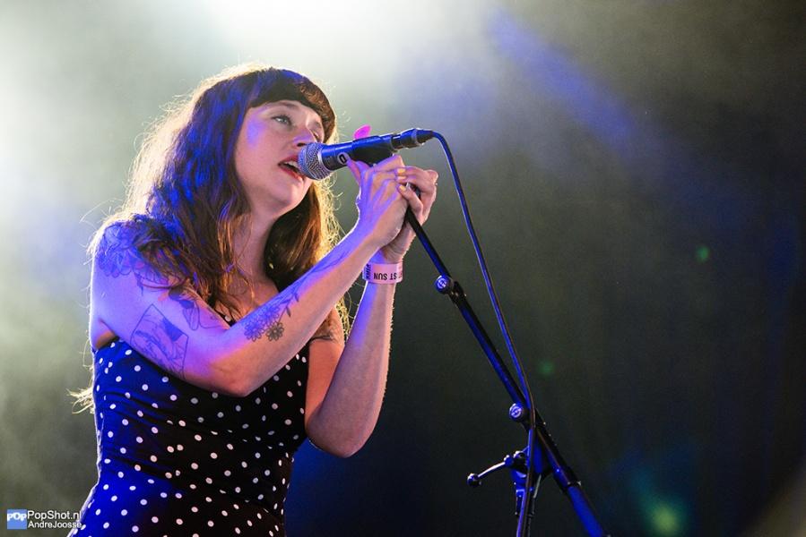 Waxahatchee en Indigo Sparke houden het klein in de Bourlaschouwburg