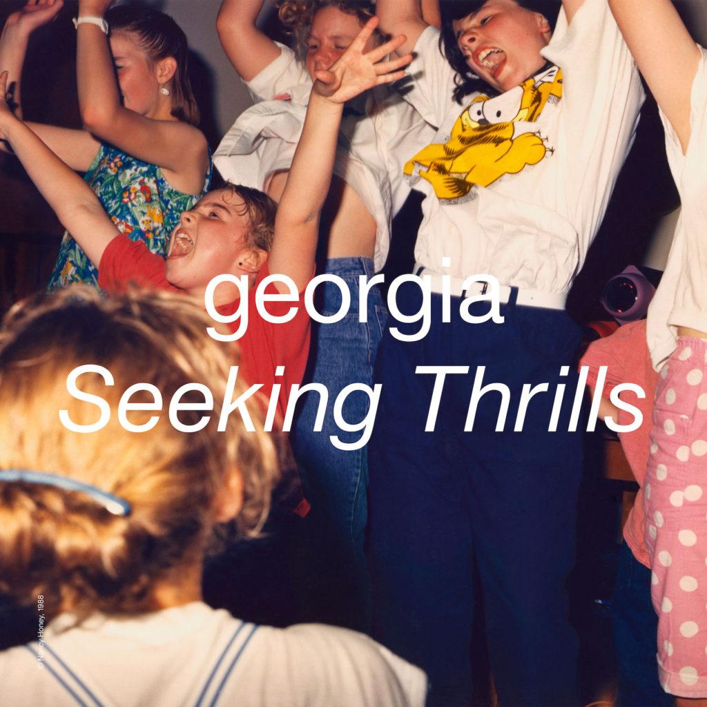 Georgia combineert euforie met urgentie op ‘Seeking thrills’