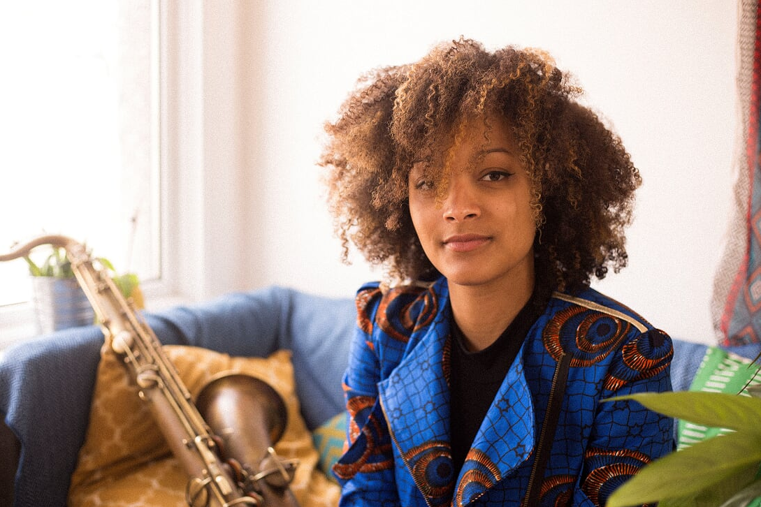 Nubya Garcia brengt binnenkort debuutalbum ‘Source’ uit, luister titelnummer