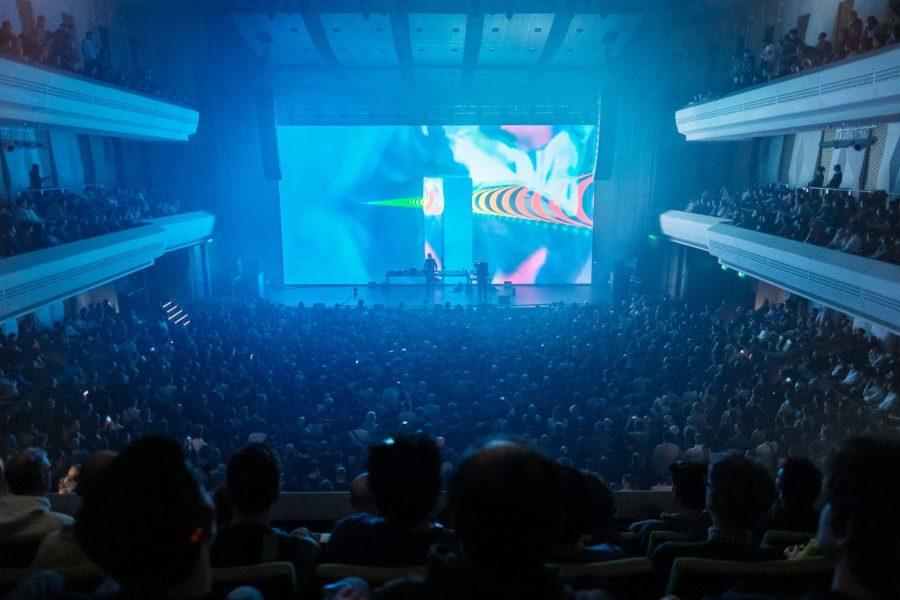 Oneohtrix Point Never (door Alex Heuvink)