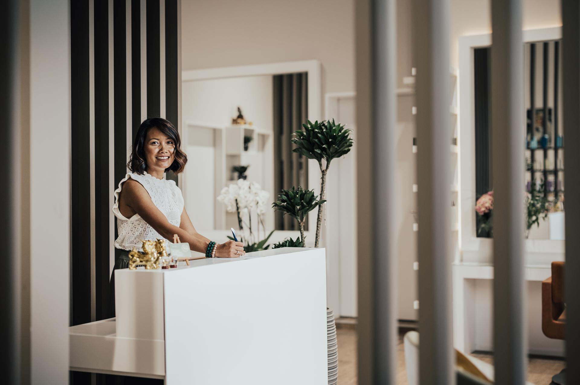 Kontakt Infinity Hair & Nails GmbH Friseur und Nagelstudio in Zug