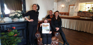 Med lederhosen i Olofström Hotel Fritzatorpet