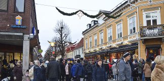 Första advent firades med julskyltning