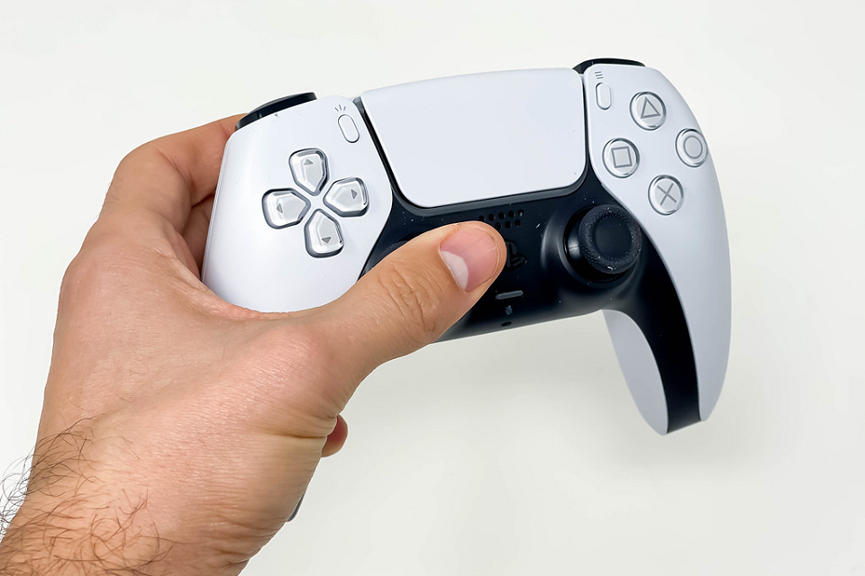 PS5 controller op PS4 gebruiken