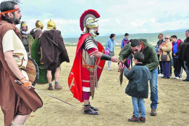 Los colegios se sumergen en la época romana con el inicio de los II Juegos de Cástulo