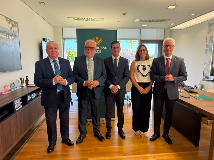 Financiación para comercios de Linares en el convenio entre Caja Rural de Jaén y Cámara de Comercio