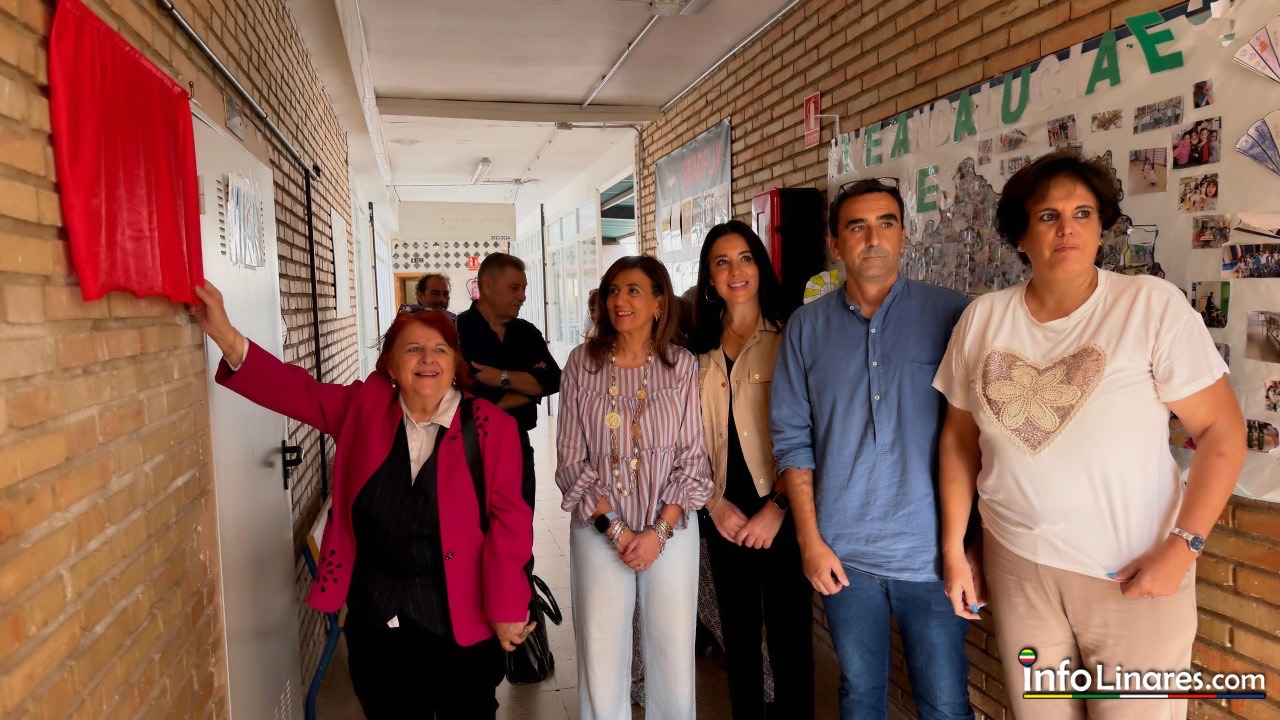 El CEIP Jaén dedica su biblioteca escolar a la escritora linarense Fanny Rubio
