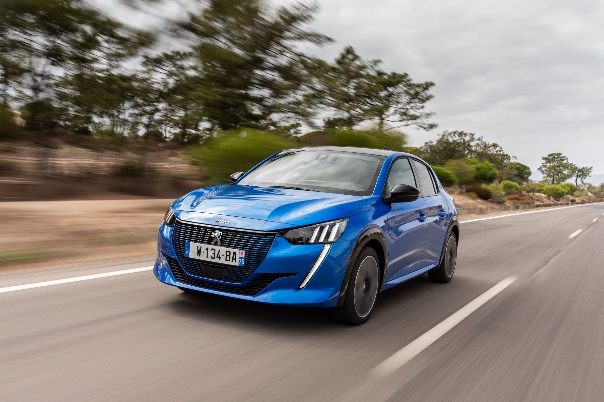 PEUGEOT_e208_TESTDRIVE_0919TC-402