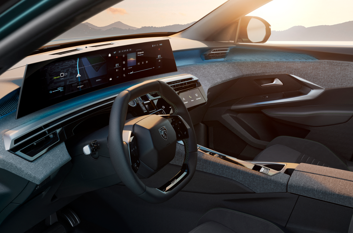 NIEUWE PEUGEOT PANORAMIC I-COCKPIT