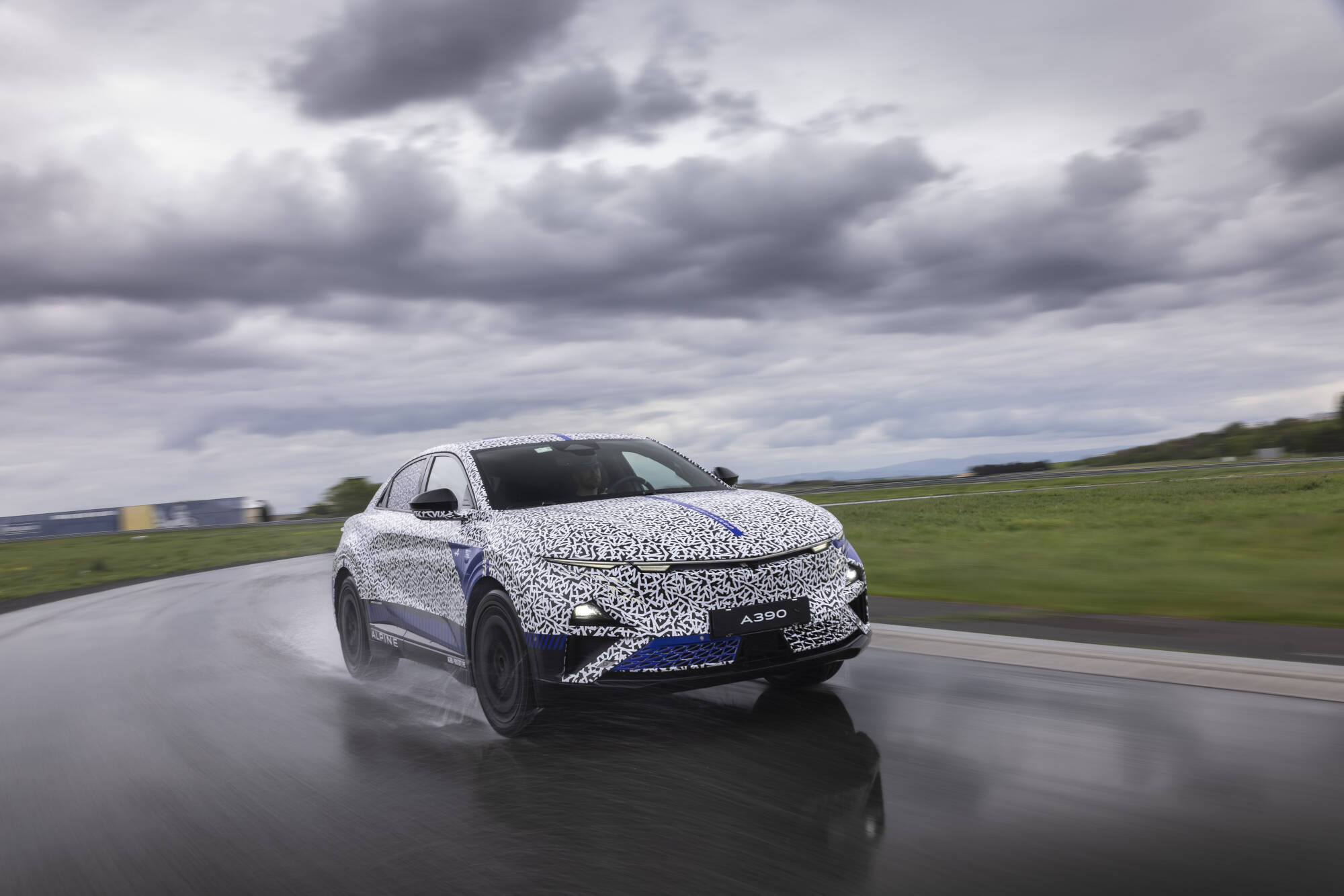 A390: laatste rijtests voor Alpine “Sport Fastback”