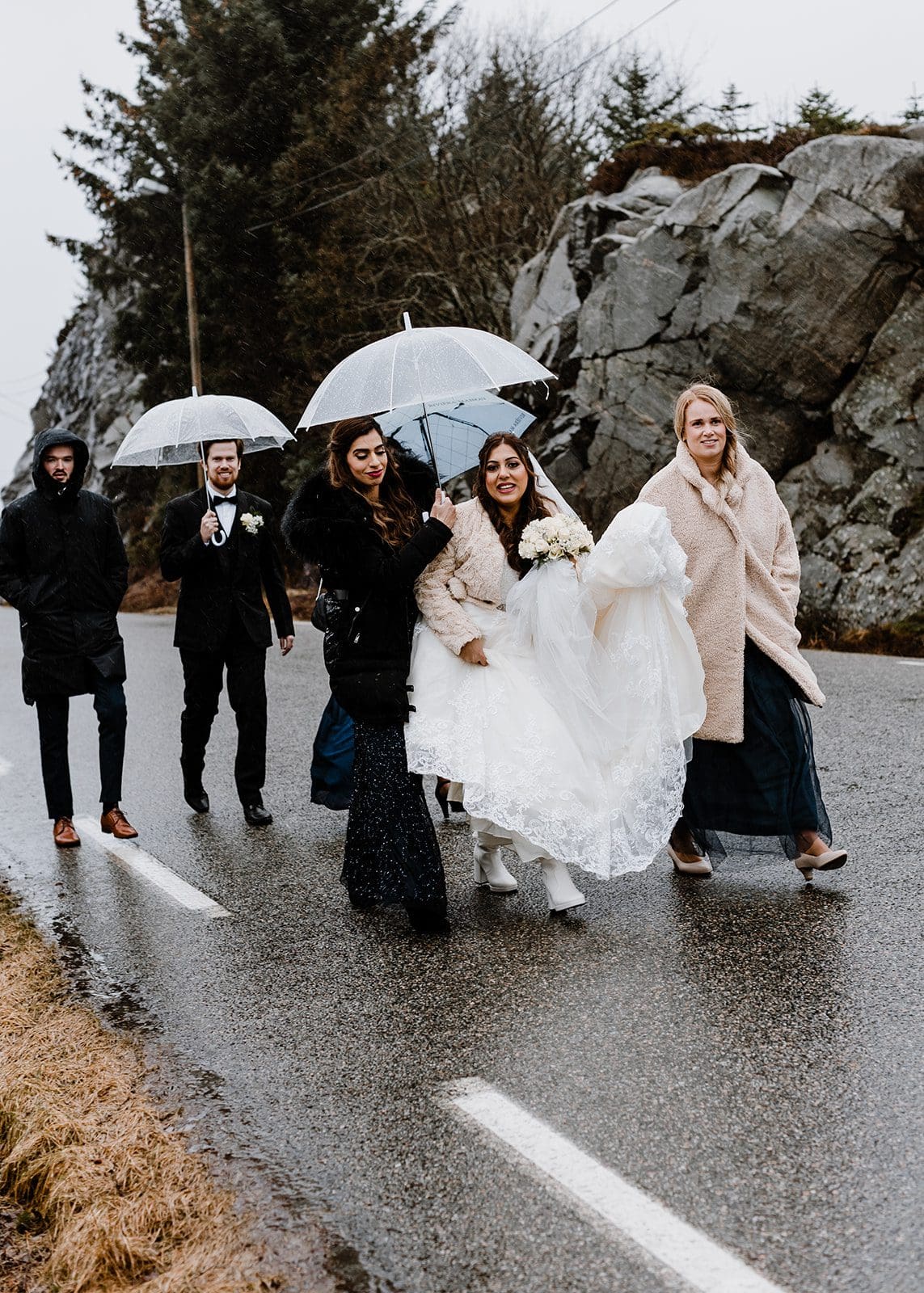 © Inger Paulsen fotografi bryllupsfotograf bryllupsfoto bryllup regn