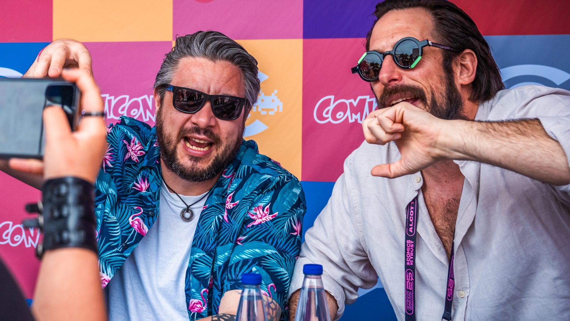 Zio Gabrio e Nicola di InnTale al Comicon Napoli 2025 durante il Meet & Greet con i fan