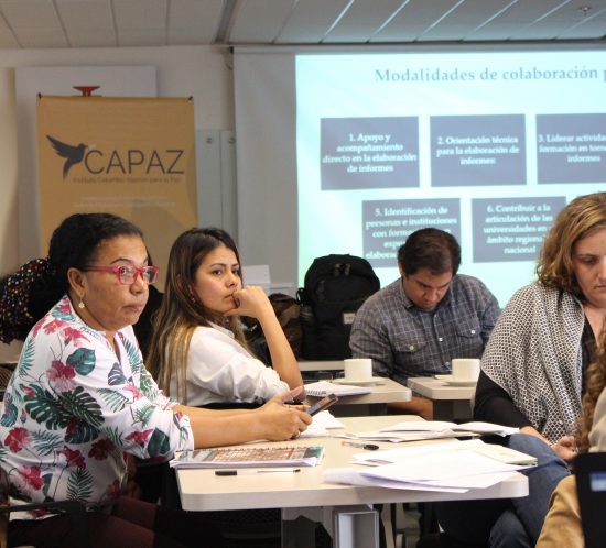 Investigadores en talleres de CAPAZ del proyecto JEP/CEV