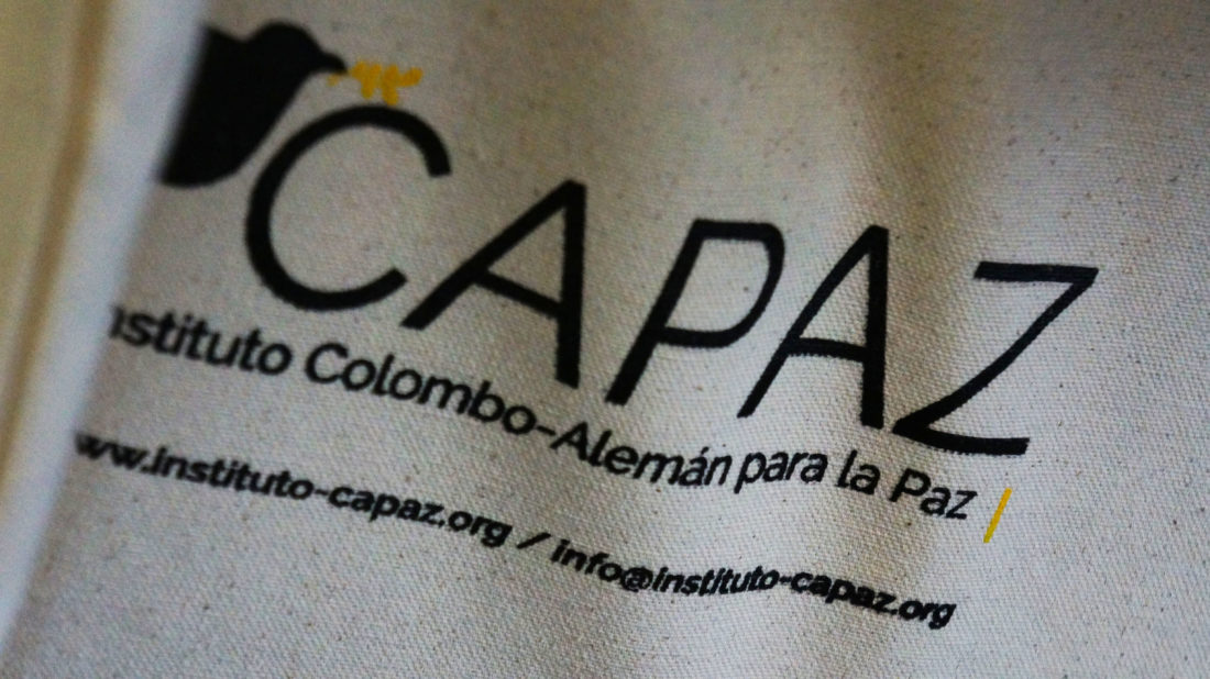 CAPAZ tiene sede en Bogotá pero trabaja en cooperación con universidades en Colombia y Alemania.
