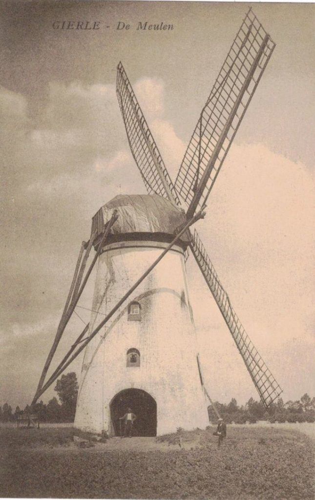 in stormen sterk molen in Gierle