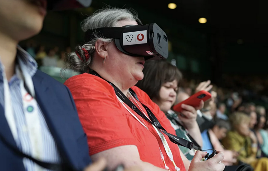 Visually Impaired tennis fans trialling GiveVision goggles for the first time at Wimbledon