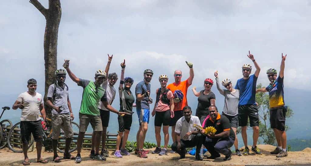 Group of people who is traveling