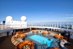 Iona P&O Cruises: Guide & Review