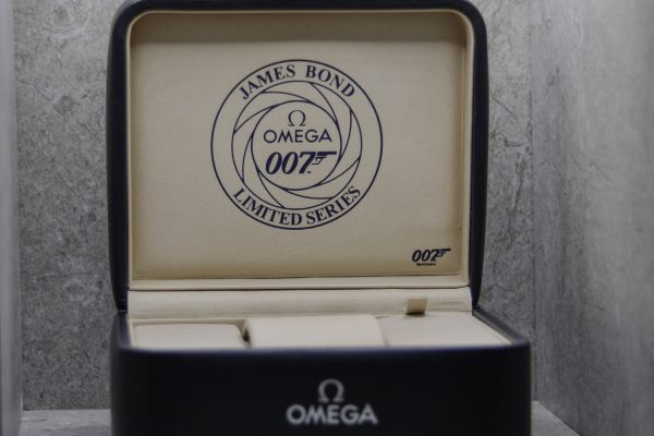 Omega James Bond 007 Limited Series Luxury watch box