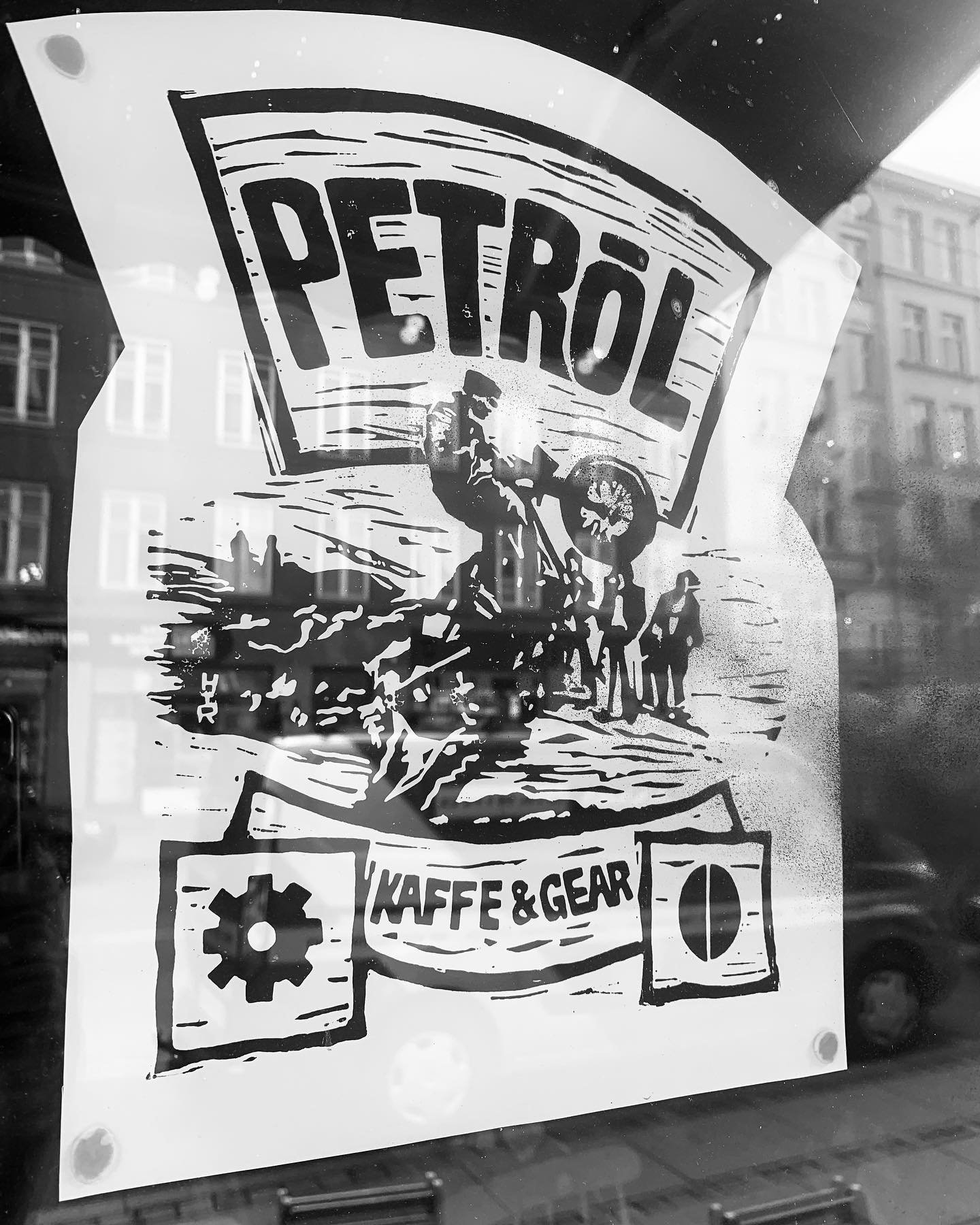 Café Petrol