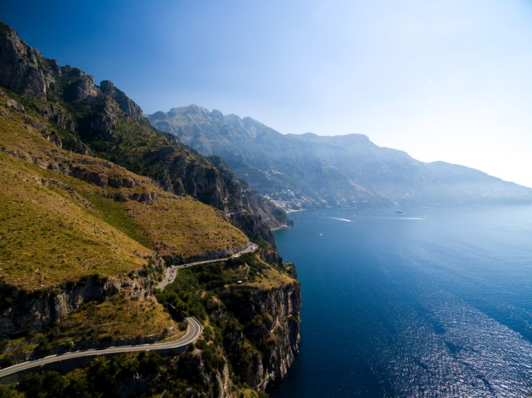 The Ultimate Guide to Taxis and Transportation in Positano