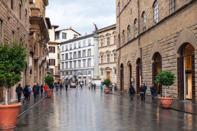 Rainy Day in Florence: Top Indoor Attractions & Cozy Experiences