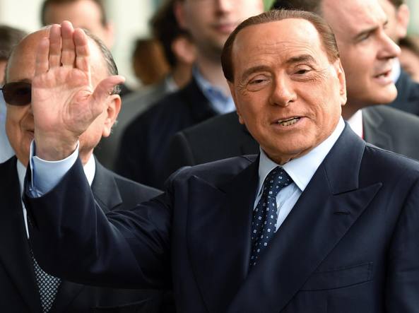 Berlusconi scivola a Portofino. Notte in clinica a Milano