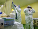 Covid, 77.621 nuovi casi e 170 decessi in 24 ore