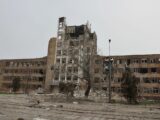 Proseguono gli attacchi aerei dei russi su Mariupol Proseguono gli attacchi aerei dei russi su Mariupol