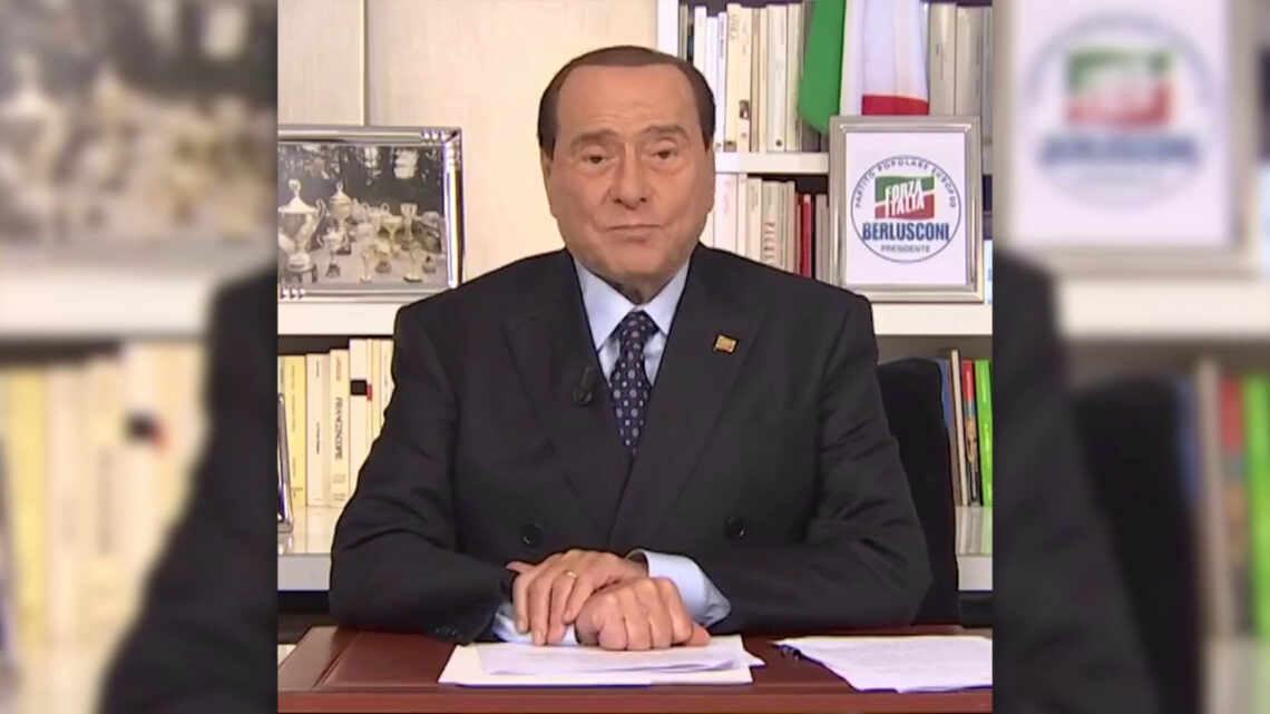 Berlusconi agli studenti “Solo con lo studio si ottengono risultati”