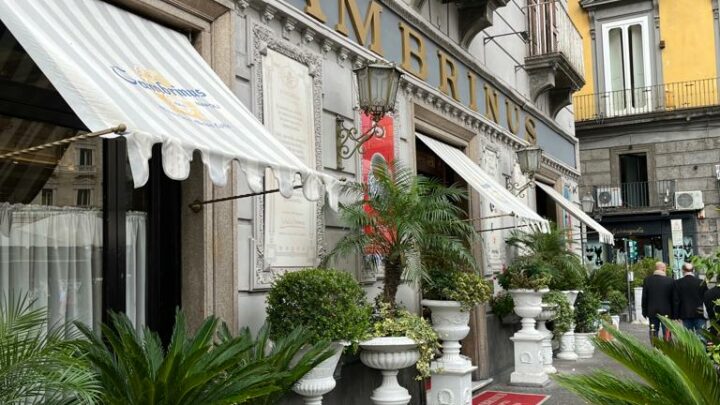 Al Gran Caffè Gambrinus “Un caffè sospeso per il Santobono”