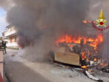 Paura per bus in fiamme ad Avellino, illesi i passeggeri