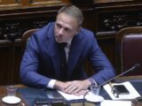 Il Governo vieta il cibo sintetico