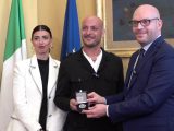 Camera, Fontana premia coppia di nonni under 40 Camera, Fontana premia coppia di nonni under 40