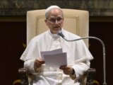 Papa “Tanti popoli vittime di sistemi politici oppressivi”