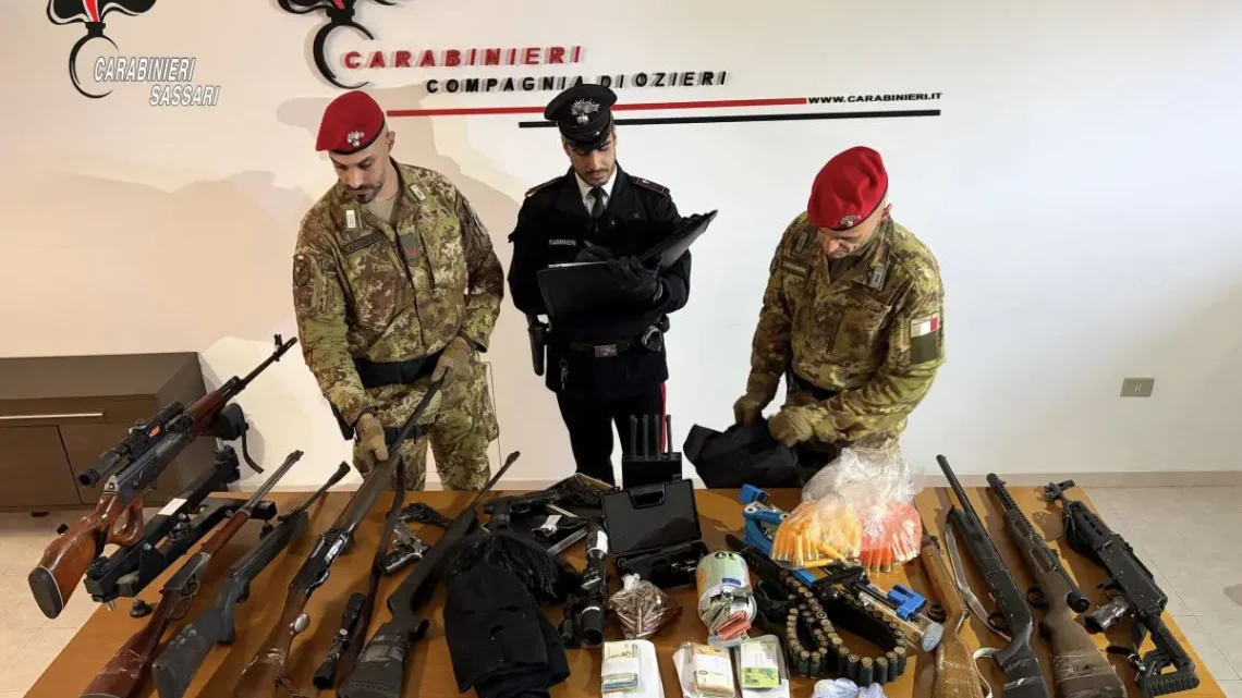 Arsenale e esplosivi in casa a Oschiri, un arresto