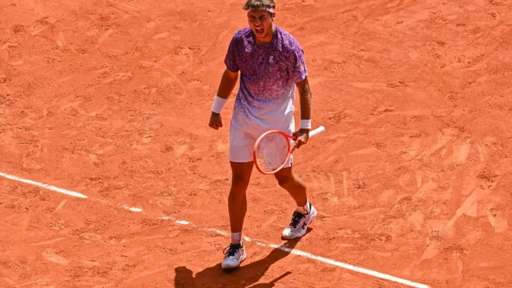 Cobolli in semifinale al Roland Garros, l’Italia avrà un finalista a Parigi
