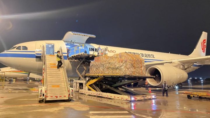 Cina, aperte 92 nuove rotte aeree cargo internazionali nel primo semestre